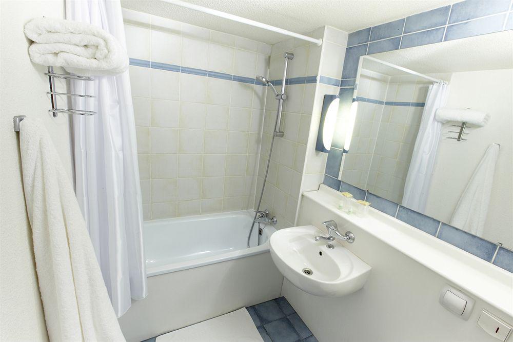 Campanile Hotel 마옌 외부 사진